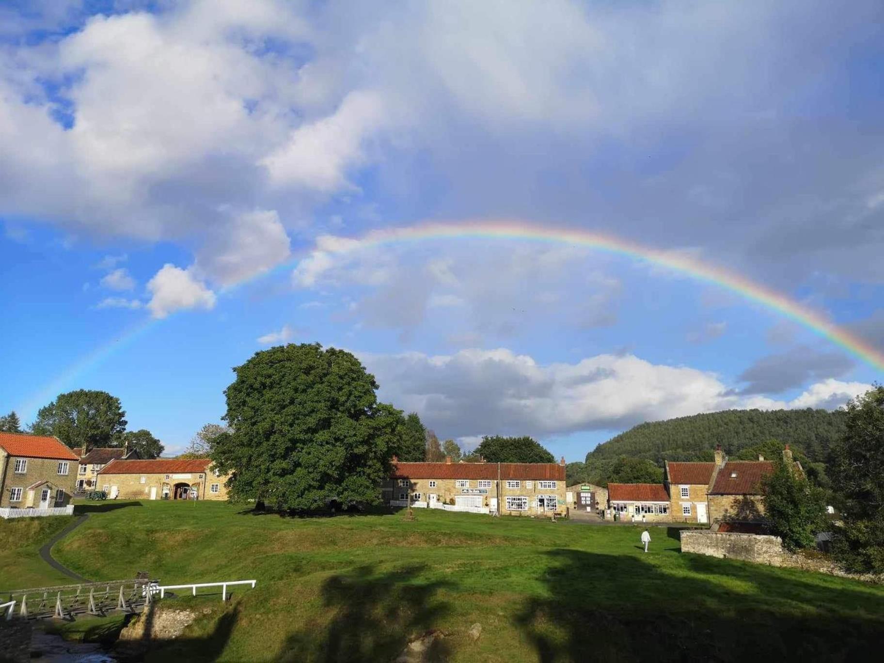 The Barn Guest House And Tearoom Hutton le Hole Экстерьер фото